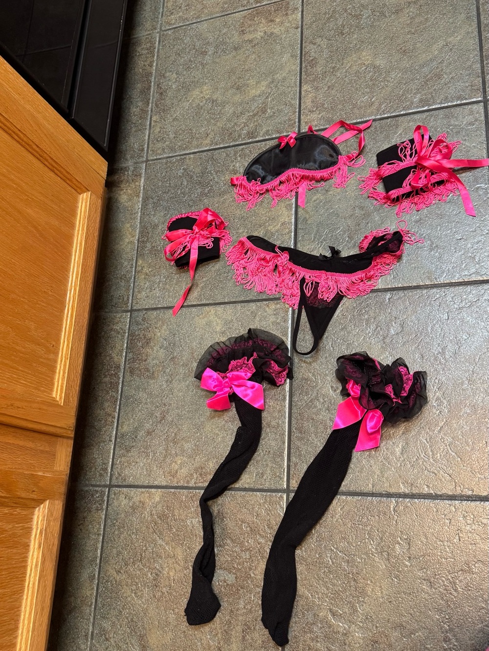 RESERVED BUNDLE! DO NOT BUY! 🚫 Women’s Accessories - Picture 6 of 16